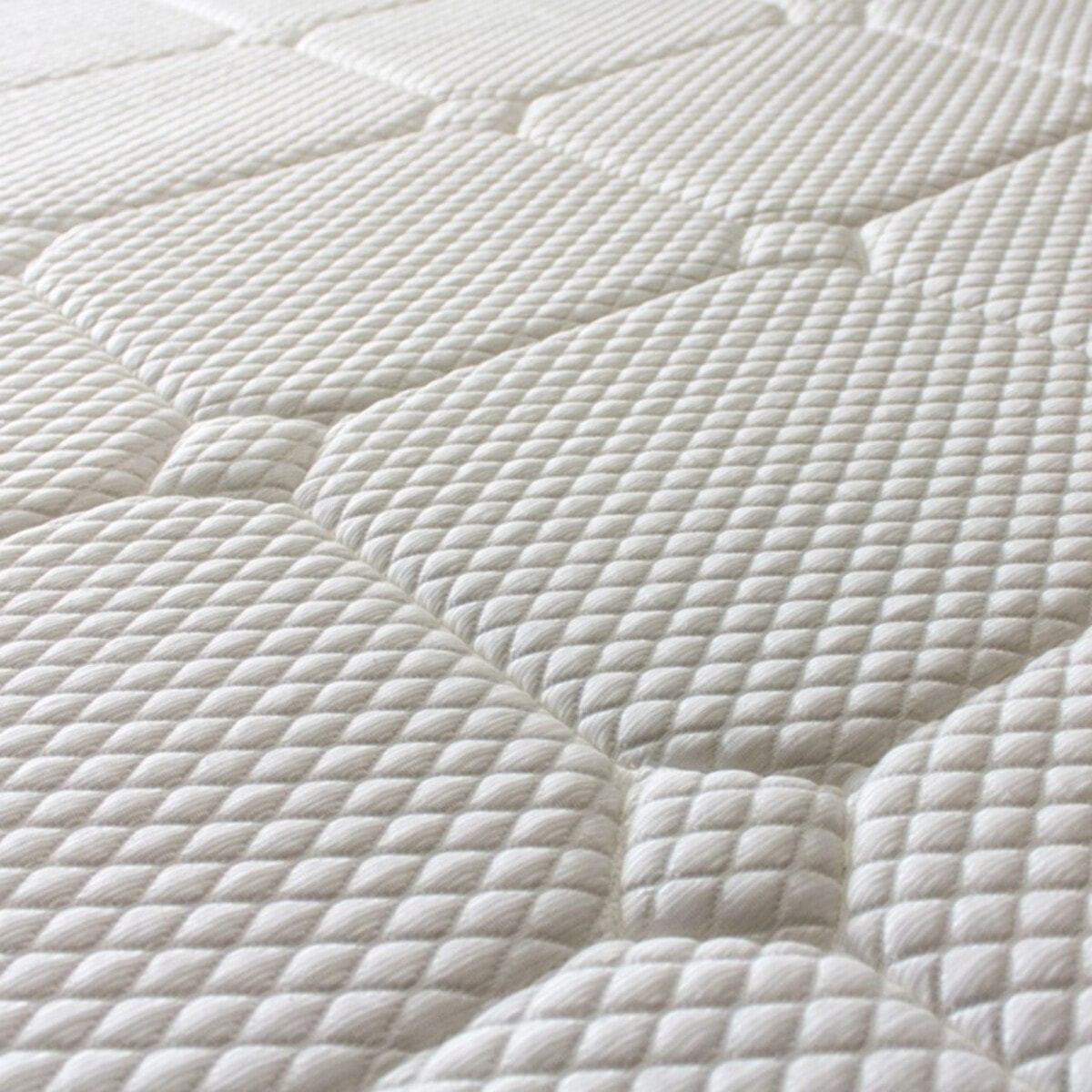 Matelas Superluxe | Gel, et mémoire de forme Thermo-viscoélastique alvéolée | Technologie Outlast rafraîchissante | Déhoussable