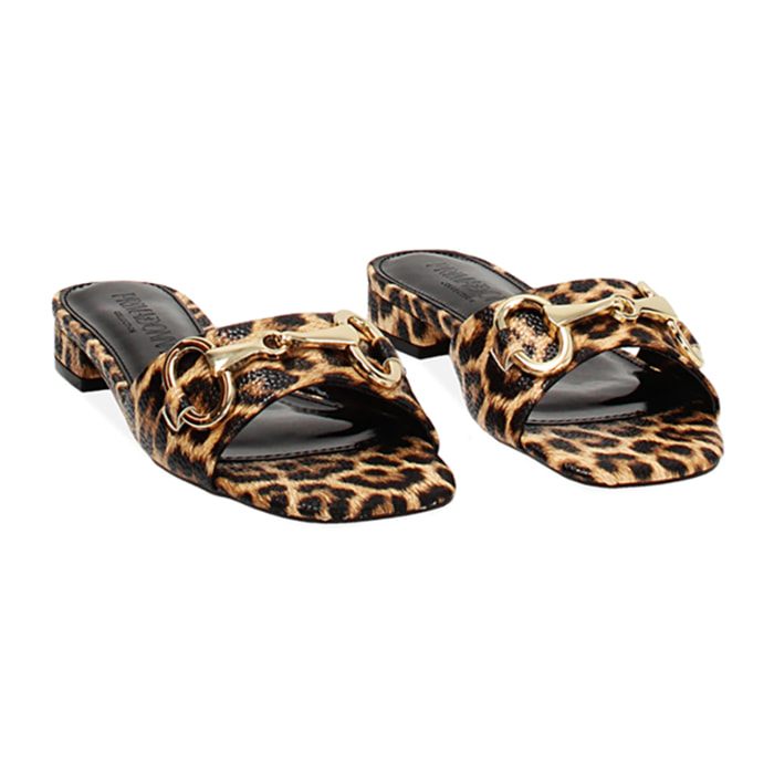 Ciabattine da donna leopardate con morsetto