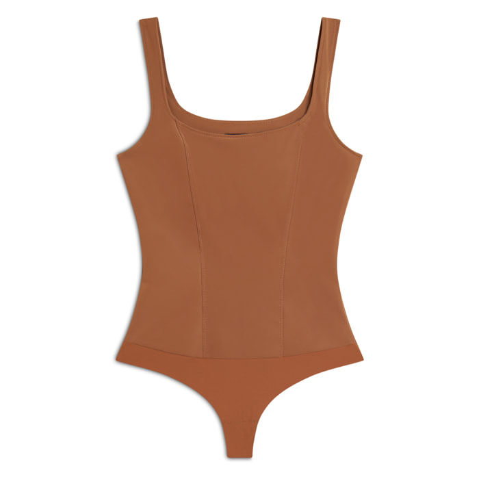 Body scollo quadrato in similpelle lucida