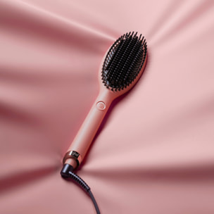 Brosse lissante ghd glide rose et sa pochette thermoprotectrice