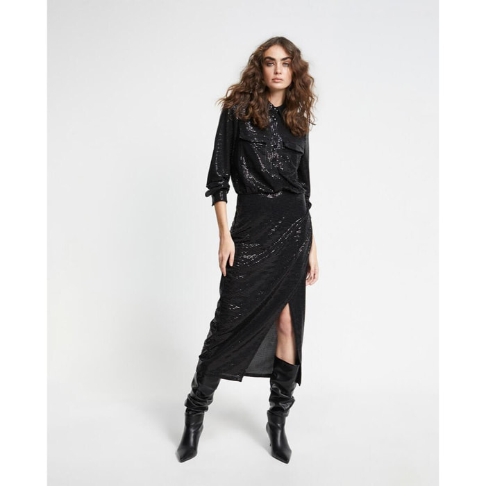 Abito drappeggiato in maglia con paillettes finte