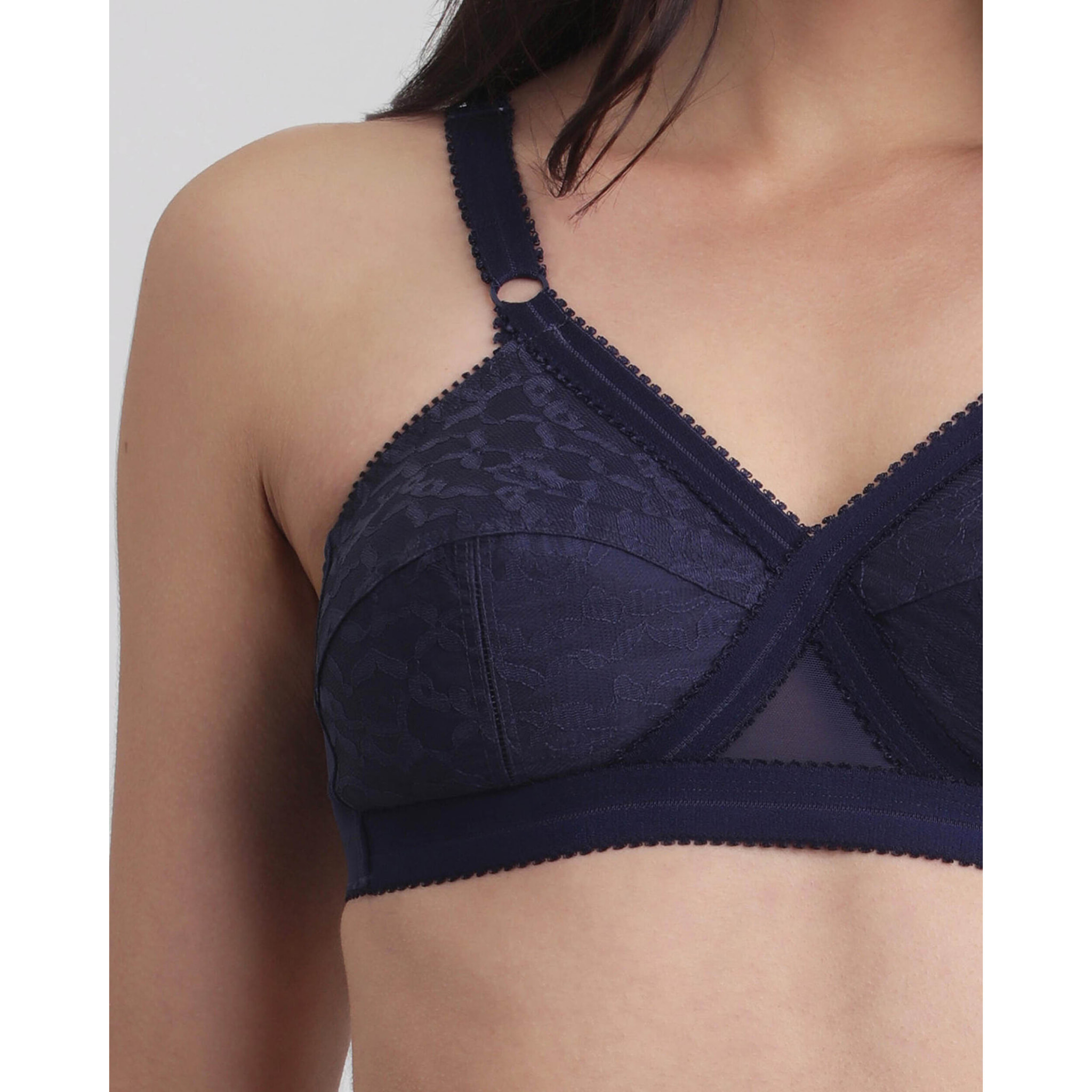 Sujetador sin aros cruzado mágico 556