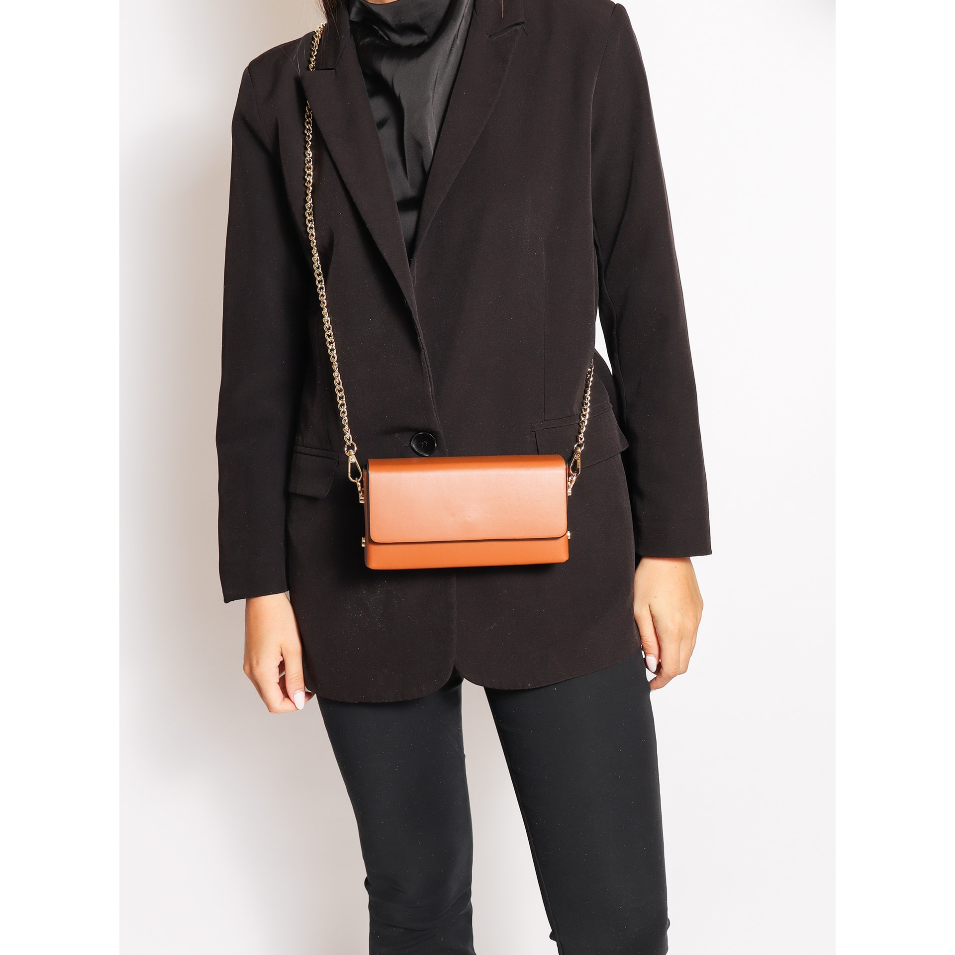 Gave Lux Borsa a tracolla