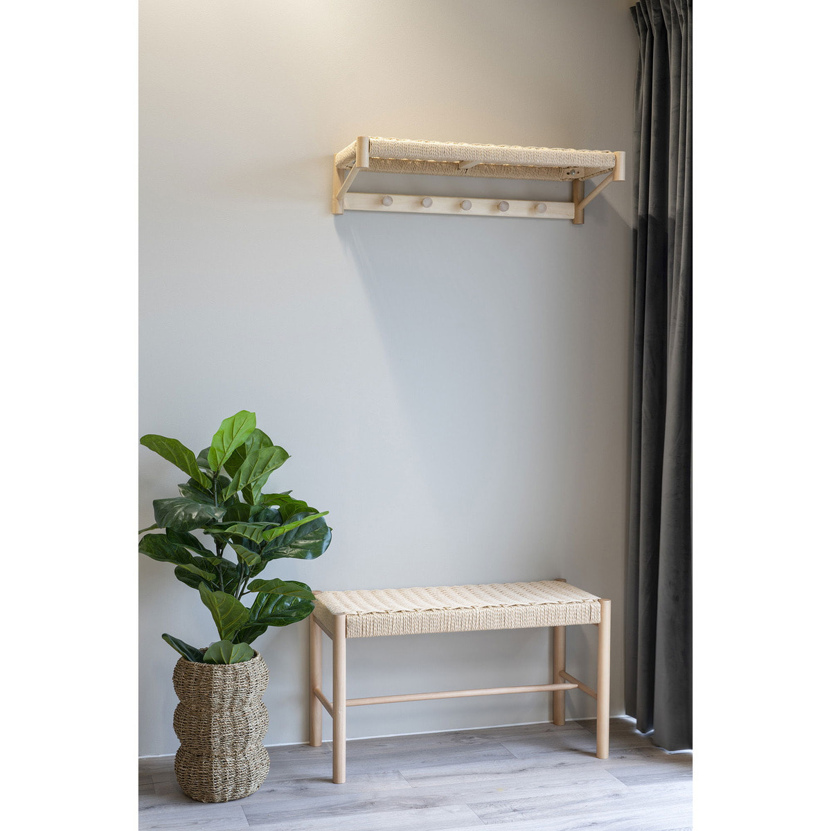 Panchina Abano con seduta in vimini naturale e struttura in pioppo, 80 cm