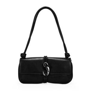 Bolso de hombro negro con solapa y gancho metálico