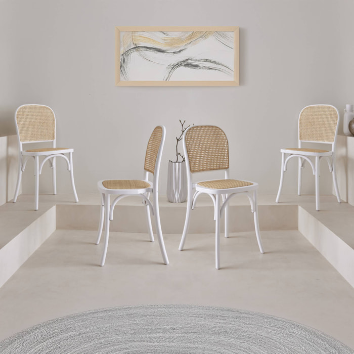 Lot de 4 chaises vintage en bois avec assise et dossier en rotin. coloris blanc. L 44.5 x P 48 x H 89.5cm
