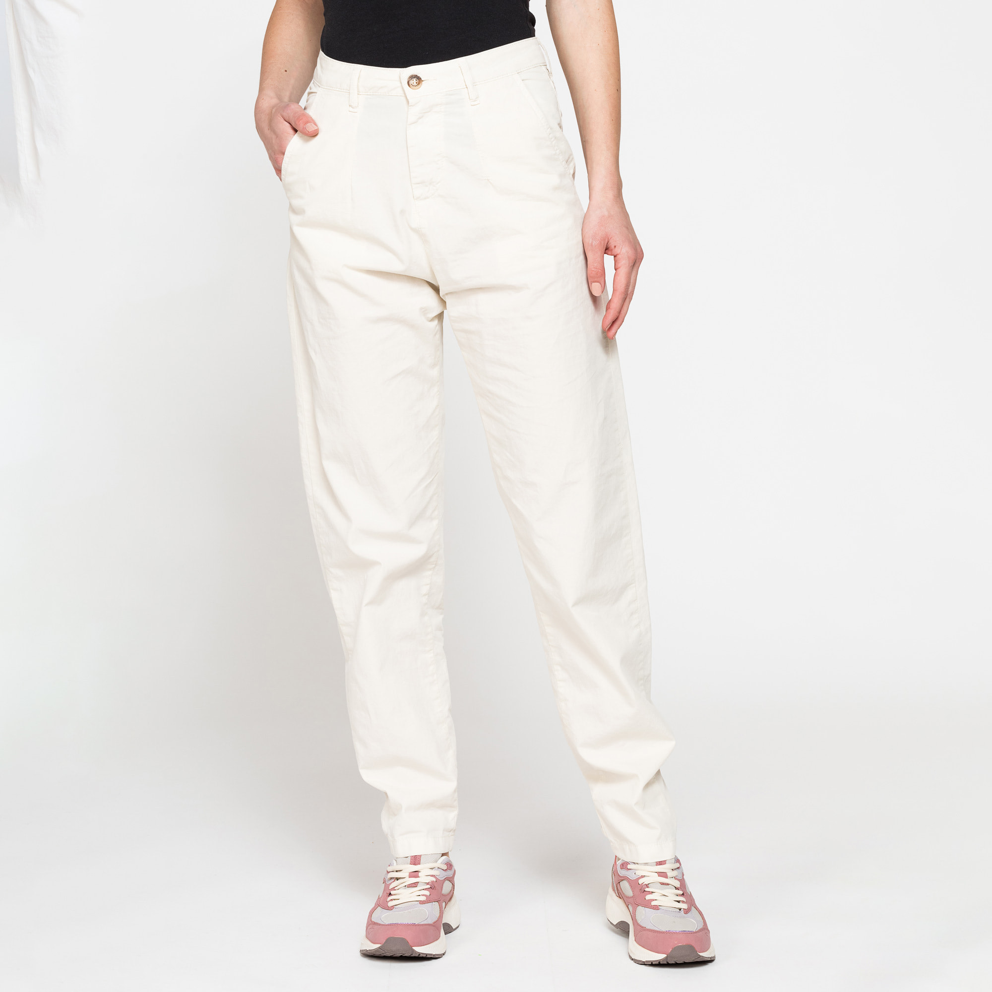 PANTAONE BALOON IN POPELINE