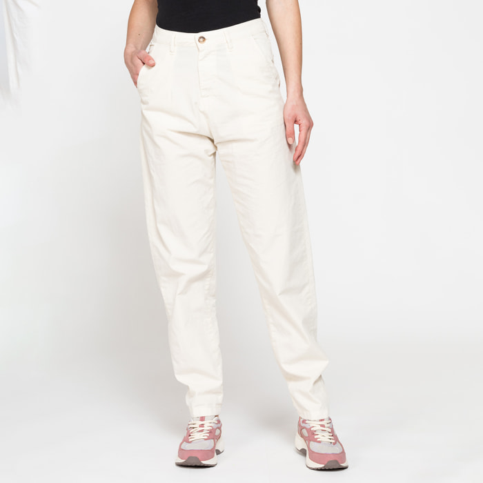 PANTAONE BALOON IN POPELINE