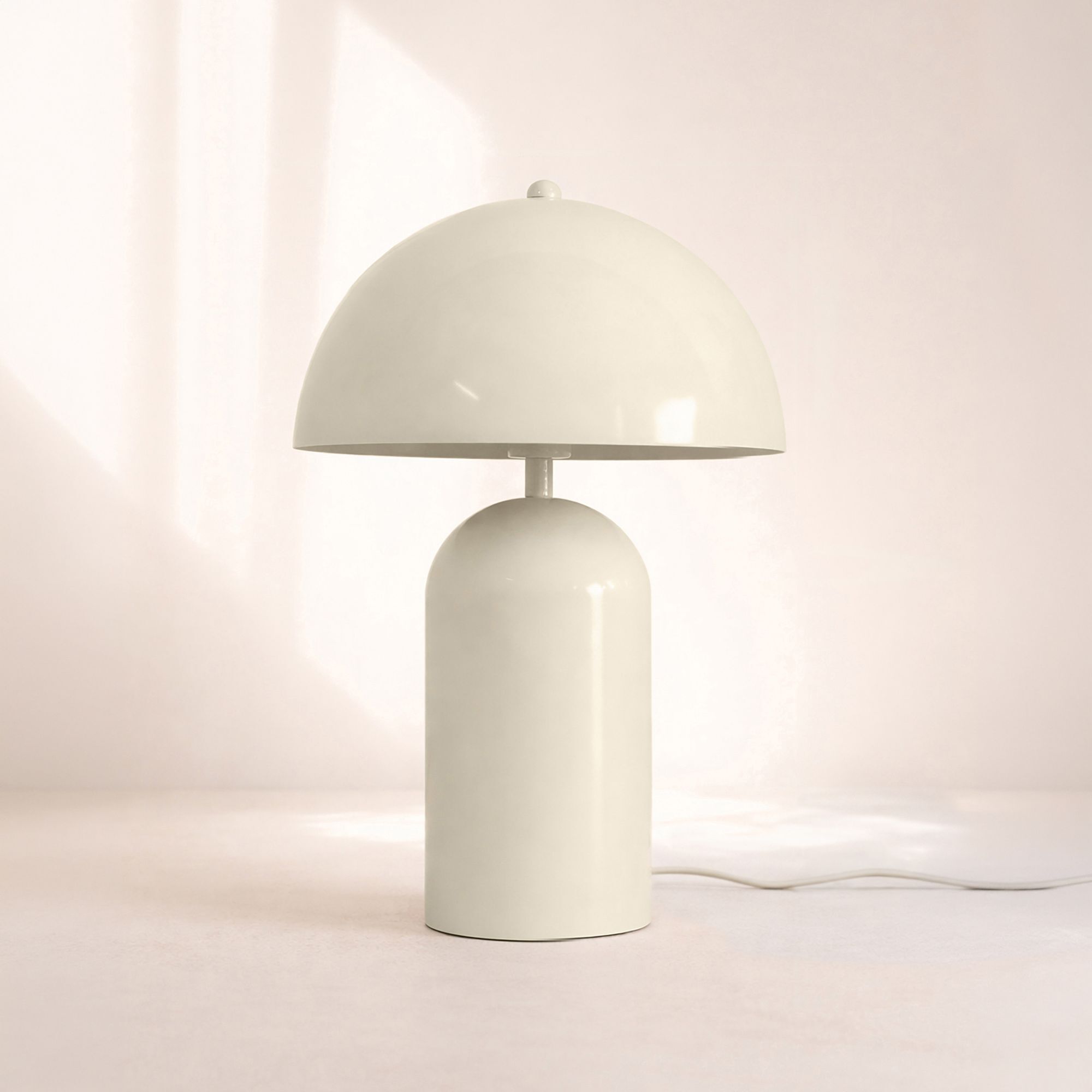 Lampe en métal écru CHLOE