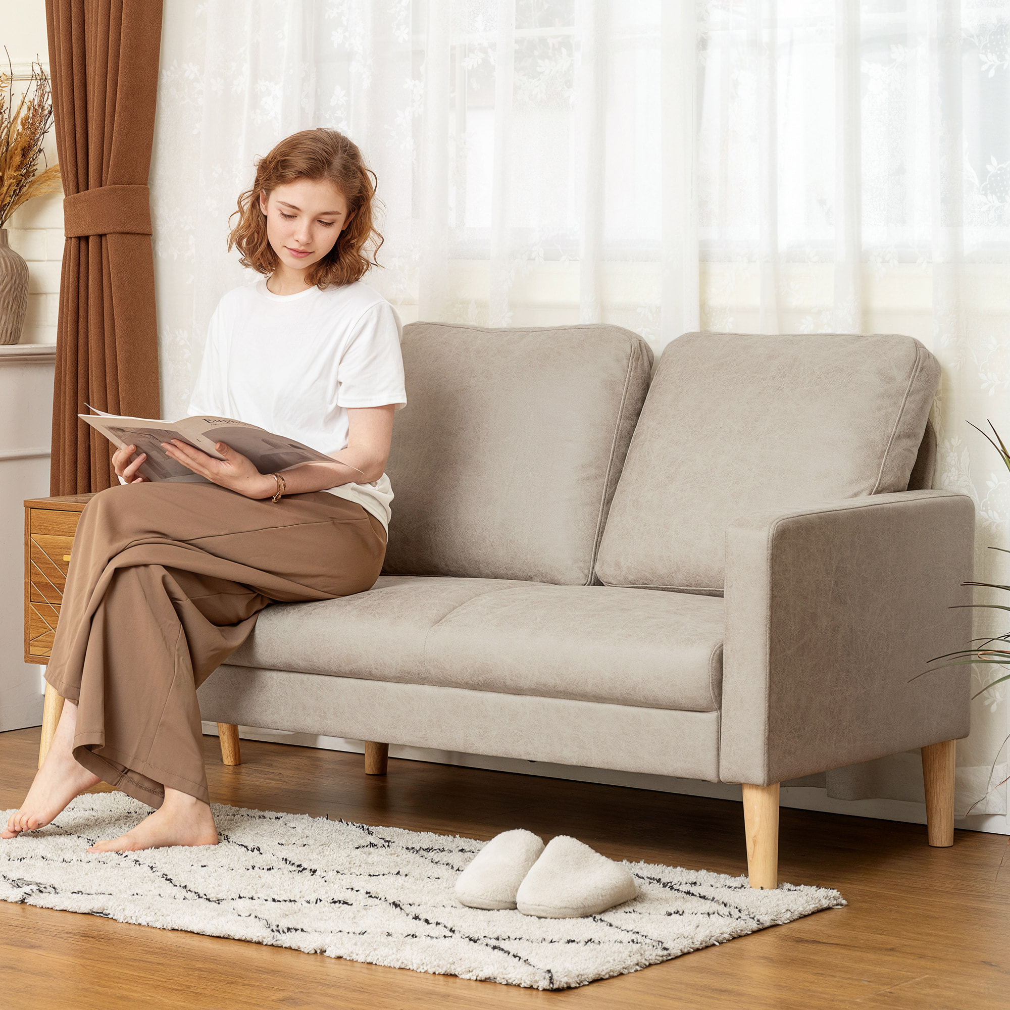 Sofá de 2 Plazas, Tapizado en Microfibra, Sofá Moderno con Patas de Madera, Reposabrazos, para Salón, Dormitorio, Oficina, Sala de Estar, 130x78x85 cm, Crema