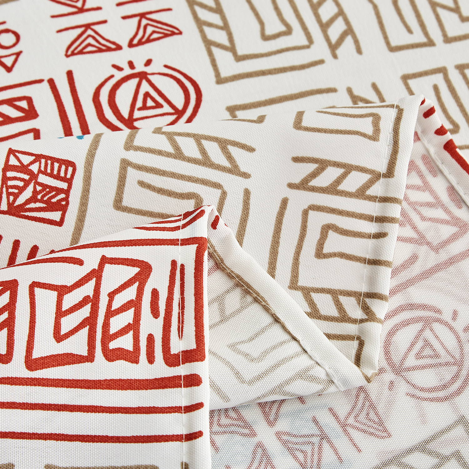 Tovaglia antimacchia 140x140 cm.