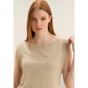 T-shirt con maniche in tessuto crinkle e scritta gioiello