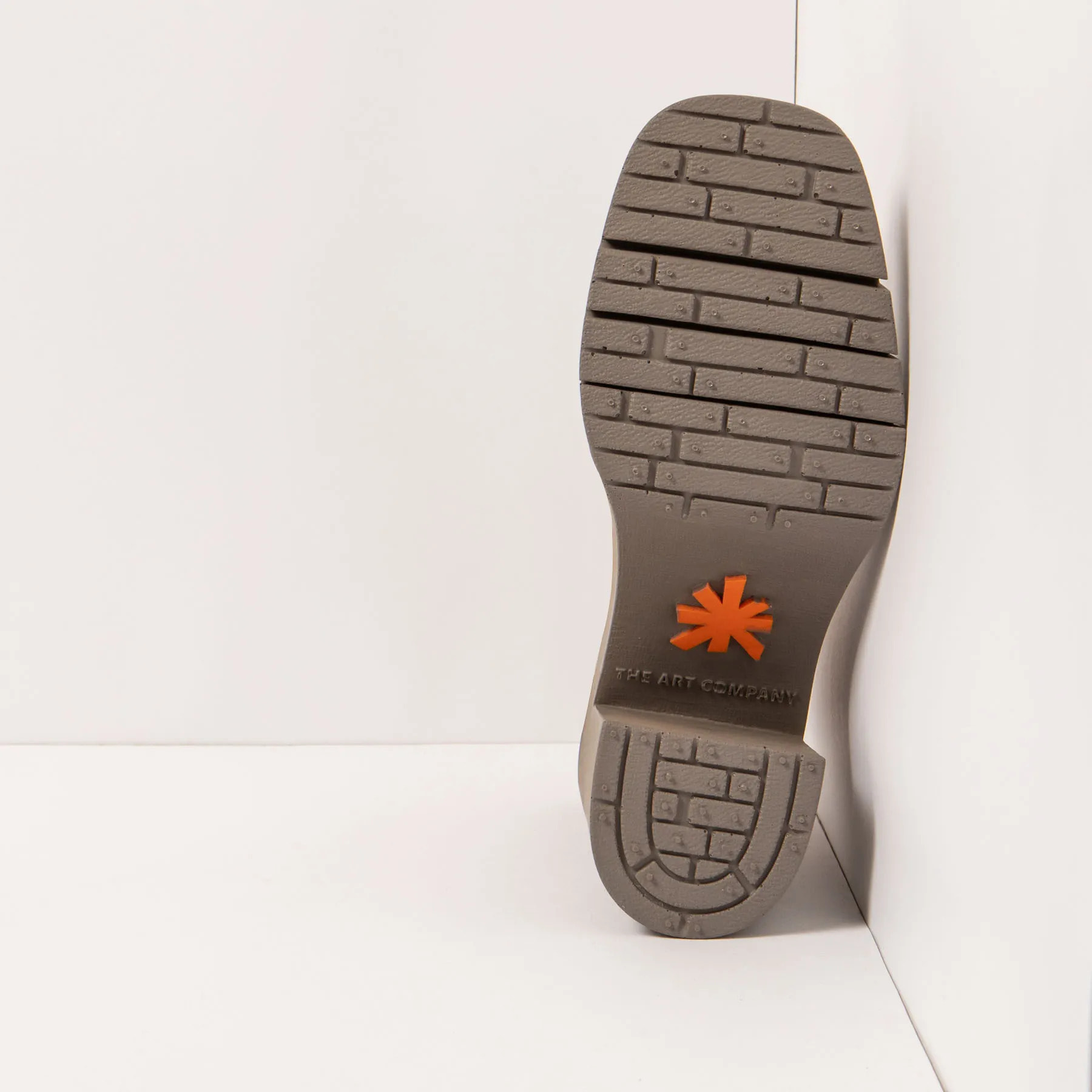 Botines con tacón 1973 NOBUCK TAUPE-BEIG/BERNA color Taupe-beig