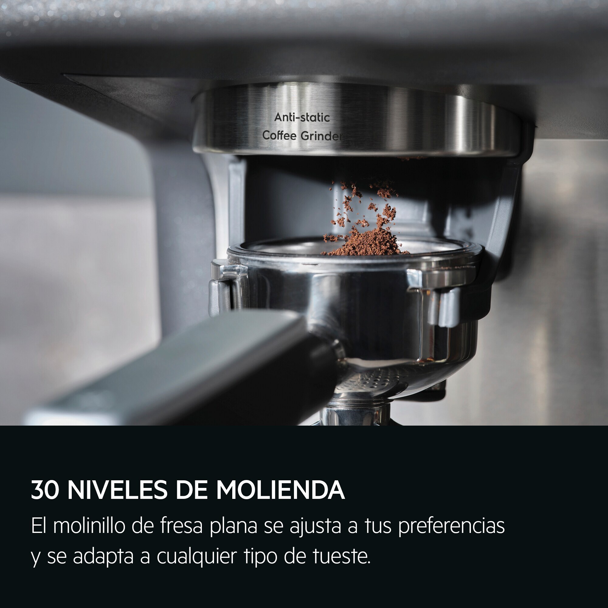 AEG Máquina de café espresso con tecnología avanzada de molido, 2200 W de potencia y 20 bares de presión EC8-1-8BP