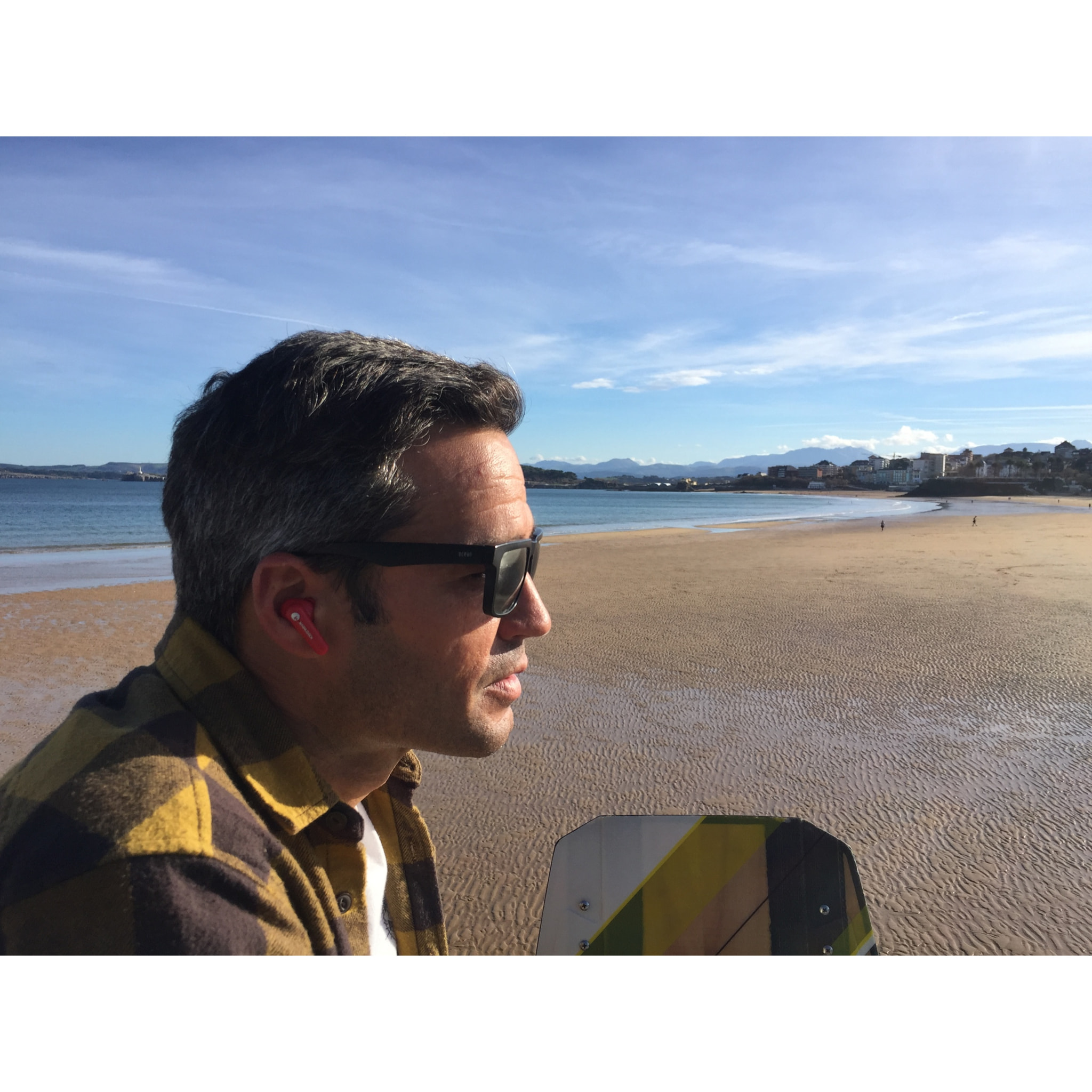 AURICOLARI MAGNUSSEN M11 in rosso