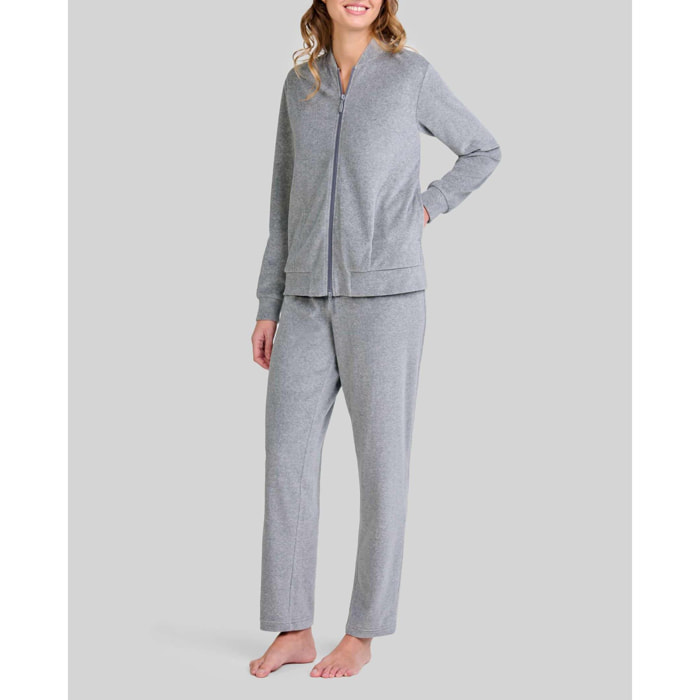 Pijama mujer terciopelo, abierto con cremallera, bolsillos laterales, manga larga y pantalon largo