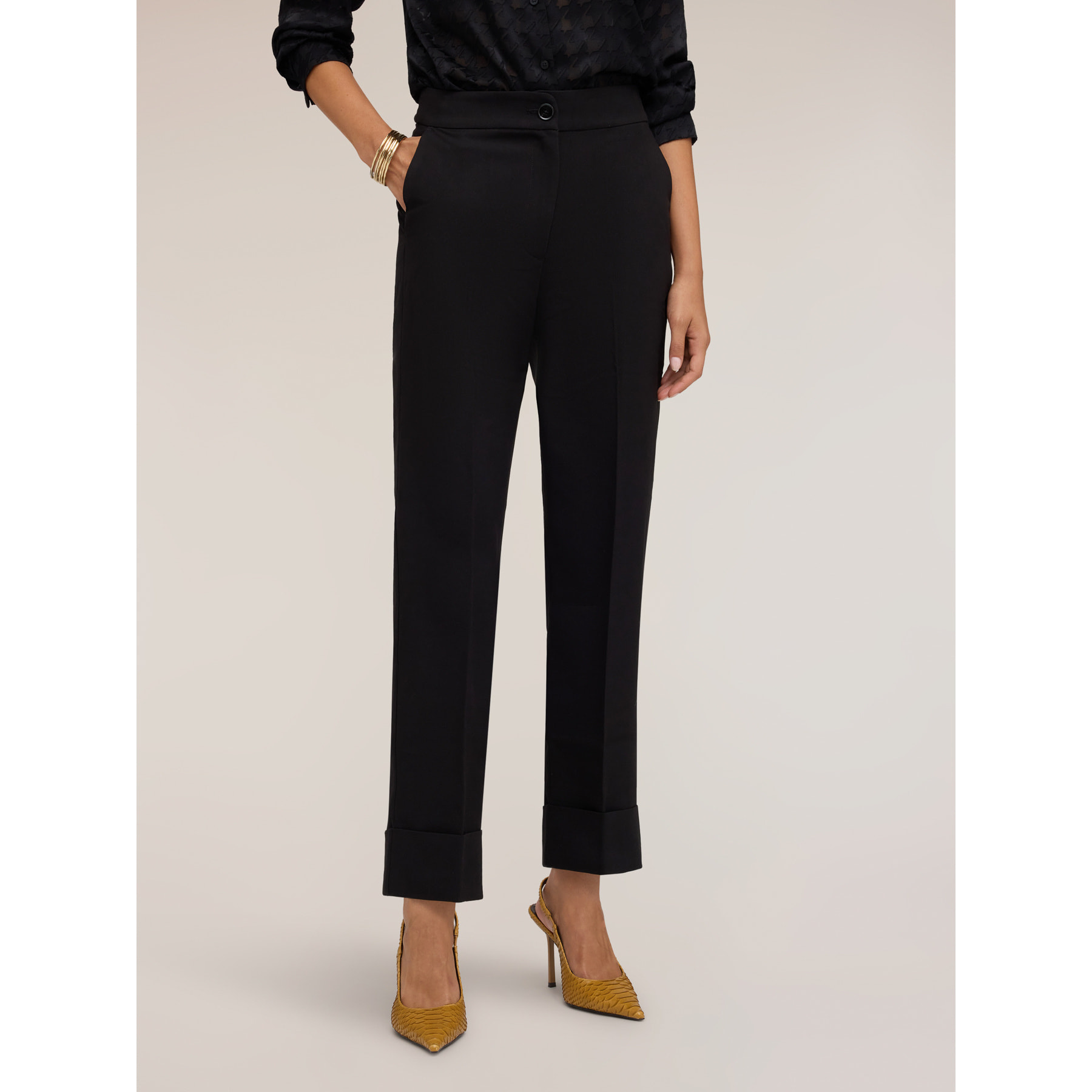 Motivi - Pantaloni con risvolto in crêpe - Nero