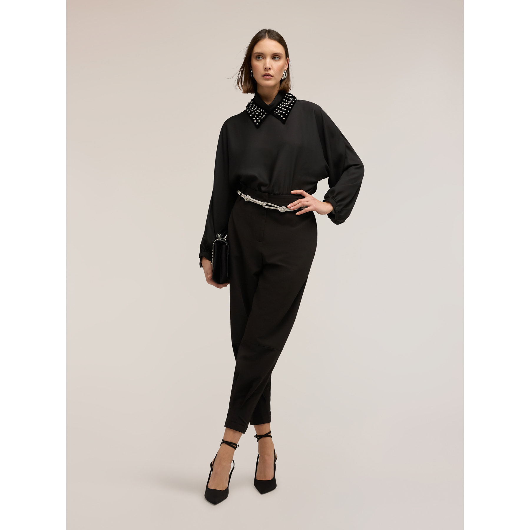 Motivi - Blusa de georgette con cuello bordado - Negro