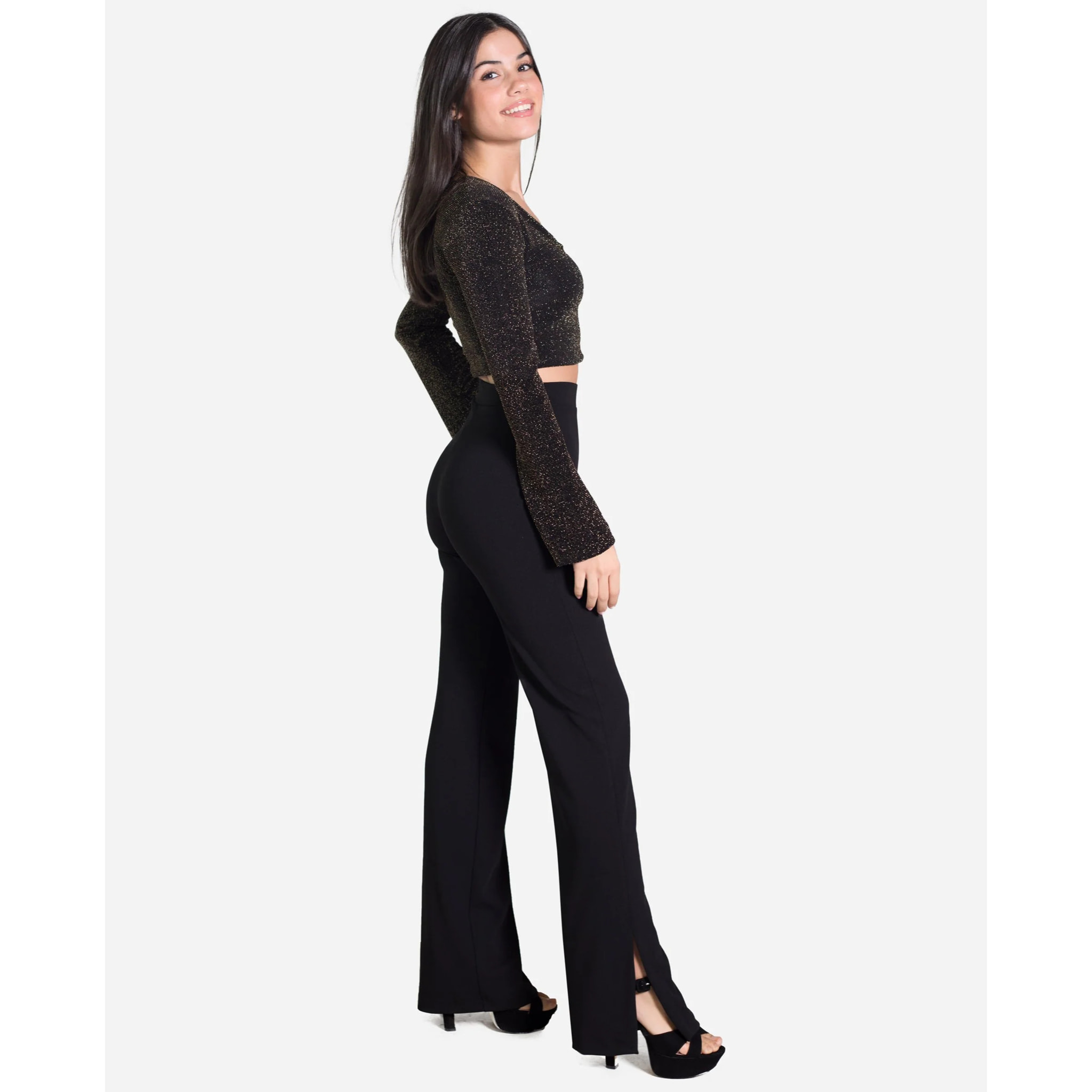 Pantalón de mujer flare cinturilla elástica.