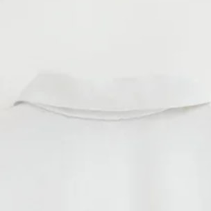 Vestito corto bianco smanicato con colletto a polo e logo Rigby Go
