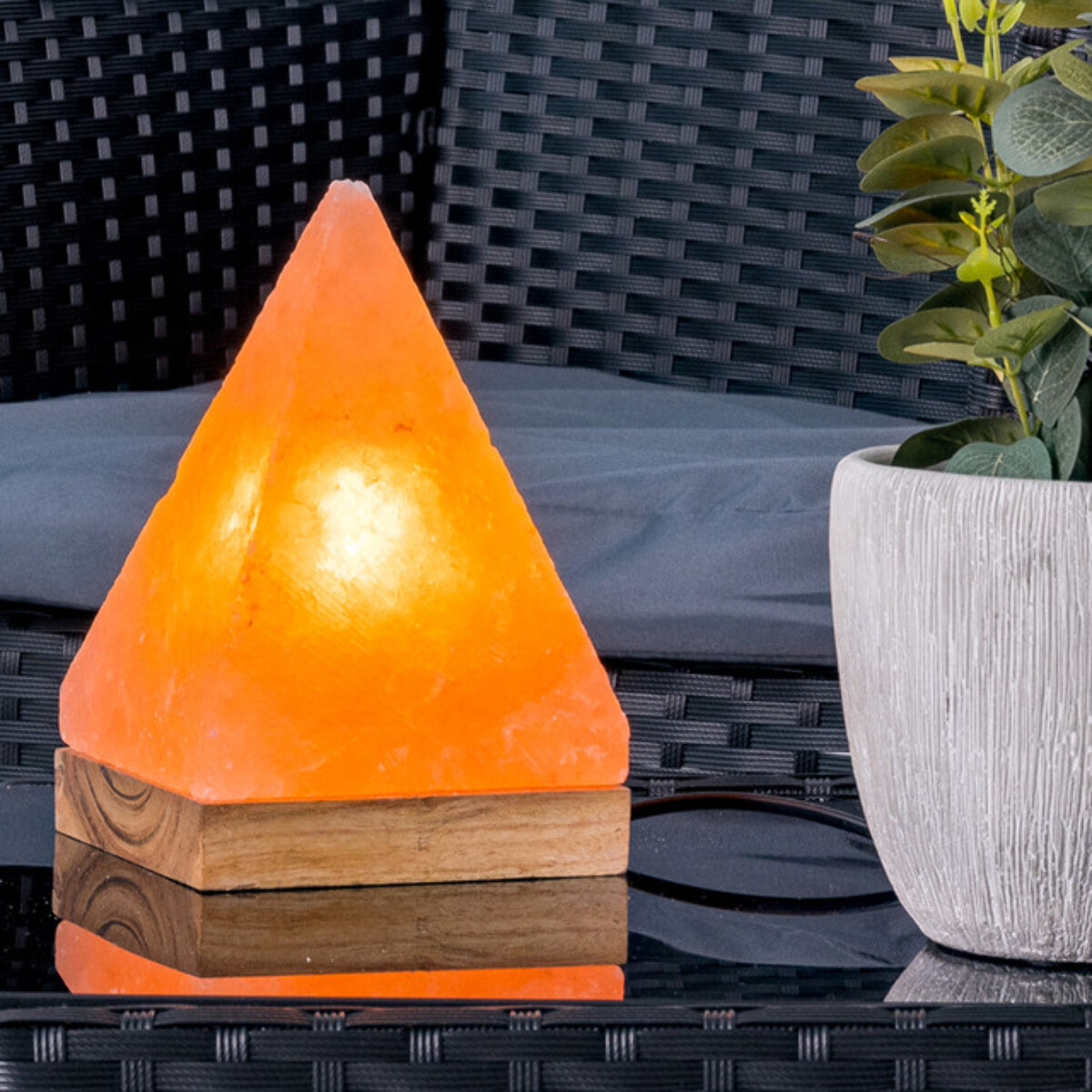 Lampada di sale himalayano piramide 13x20 cm, lampada sale rosa naturale con base in legno acacia, luce calda rilassante decorativa, ideale per camera salotto meditazione e idea regalo benessere