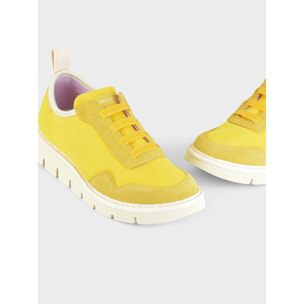 SLIP ON P05 DONNA IN MESH E SUEDE GIALLO