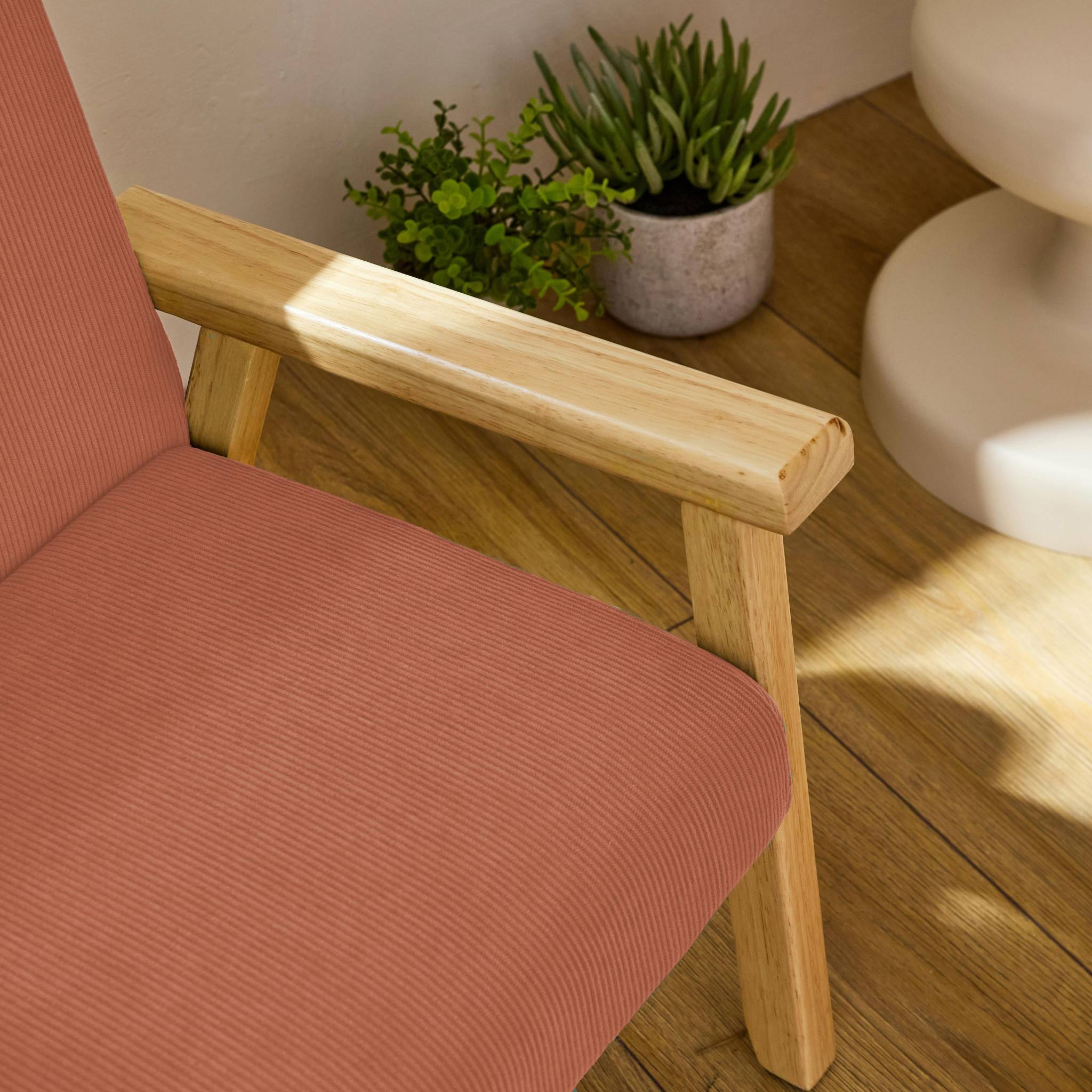 Fauteuil enfant en bois et velours côtelé terracotta. ISAK L 47 x P 43.5 x H 50cm