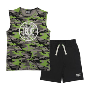 Conjunto de camiseta sin mangas flúor militar para niño y bermudas.