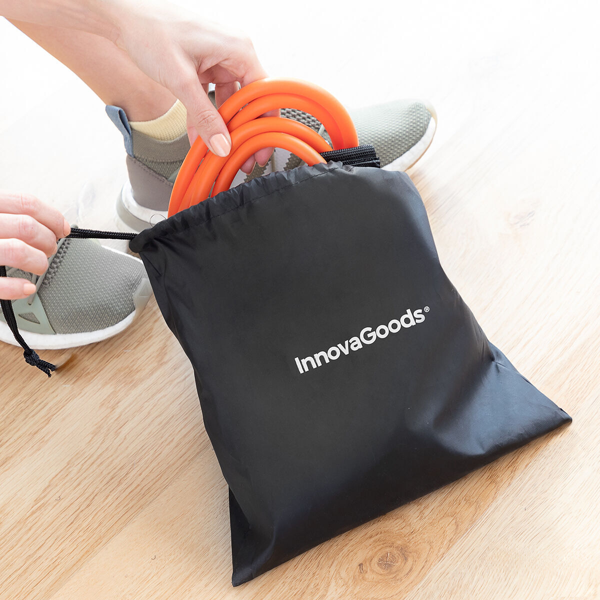 Pack Piattaforma Vibrante con Altoparlante, Telecomando e Cintura con Bande di Resistenza InnovaGoods