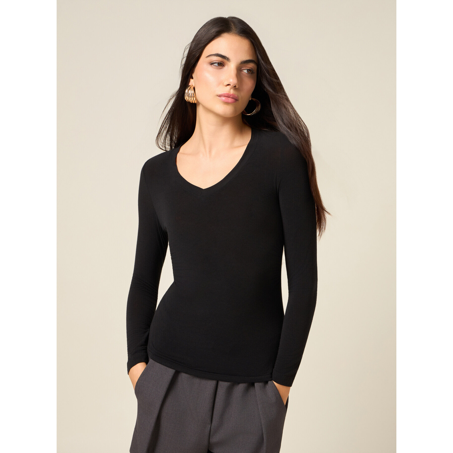 Oltre - Camiseta mezcla cashmere escote en V - Negro