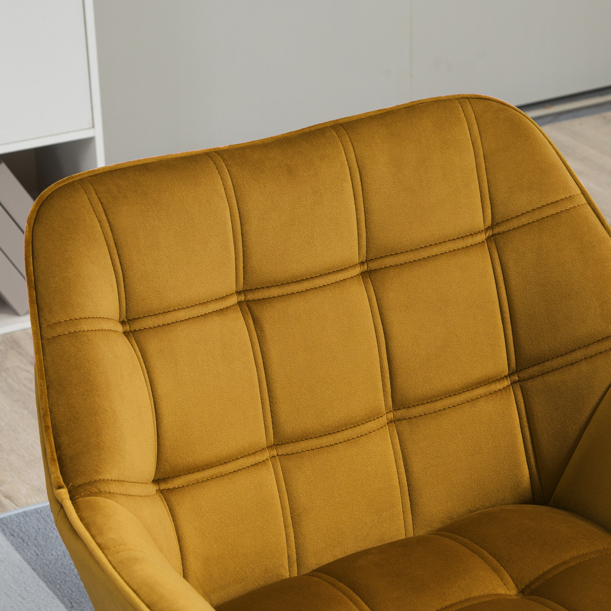 Butaca de Salón Moderna, Sillón Lectura Tapizado en Terciopelo con Asiento Ancho, Patas de Madera, Fácil Montaje, Sillón Relax para Sala de Estar, Dormitorio y Balcón, Amarillo Mostaza