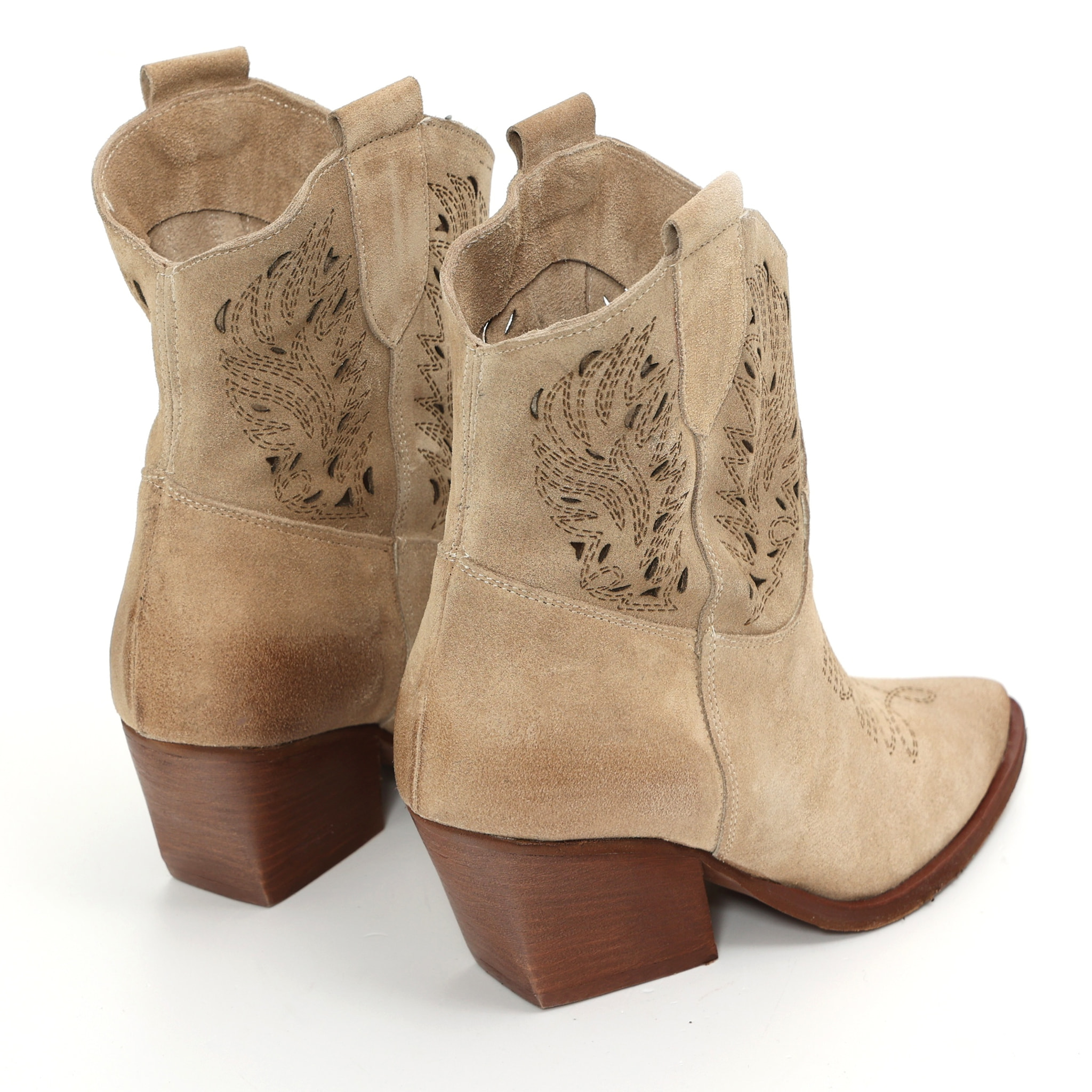 Stivaletti texani in vera pelle scamosciata laserata