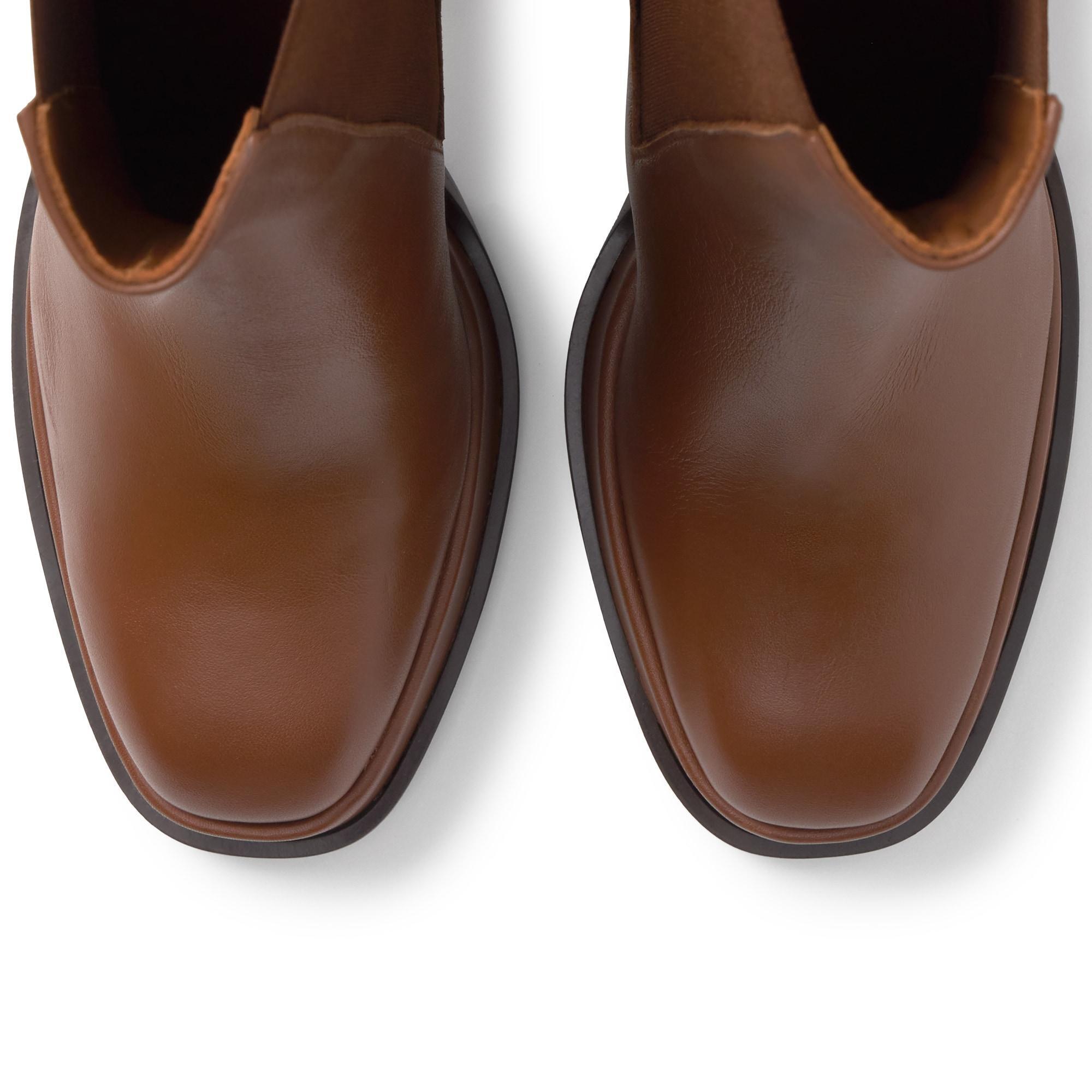 Botín de tacón Bimba en napa con cierre elástico