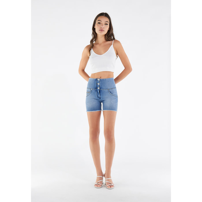 Shorts push up WR.UP® sfrangiati vita alta in denim navetta ecologico