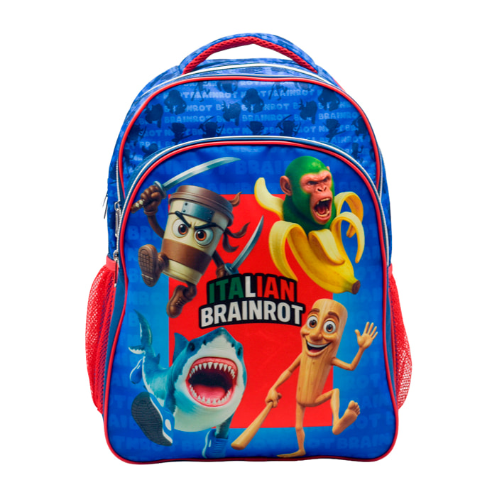 Zaino Primario Triple Compartimento Italian Brainrot. Tasca laterale. Interno completamente foderato e personalizzato. Retro imbottito. Spallacci ergonomici, regolabili e imbottiti.