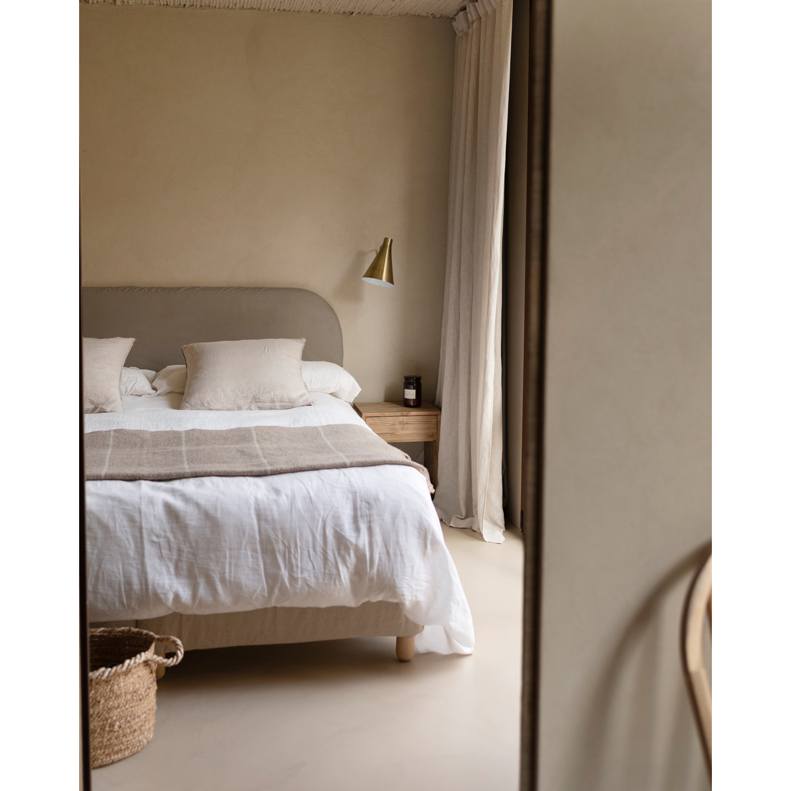 Tête de lit déhoussable en velours côtelé brun taupe en différentes tailles
