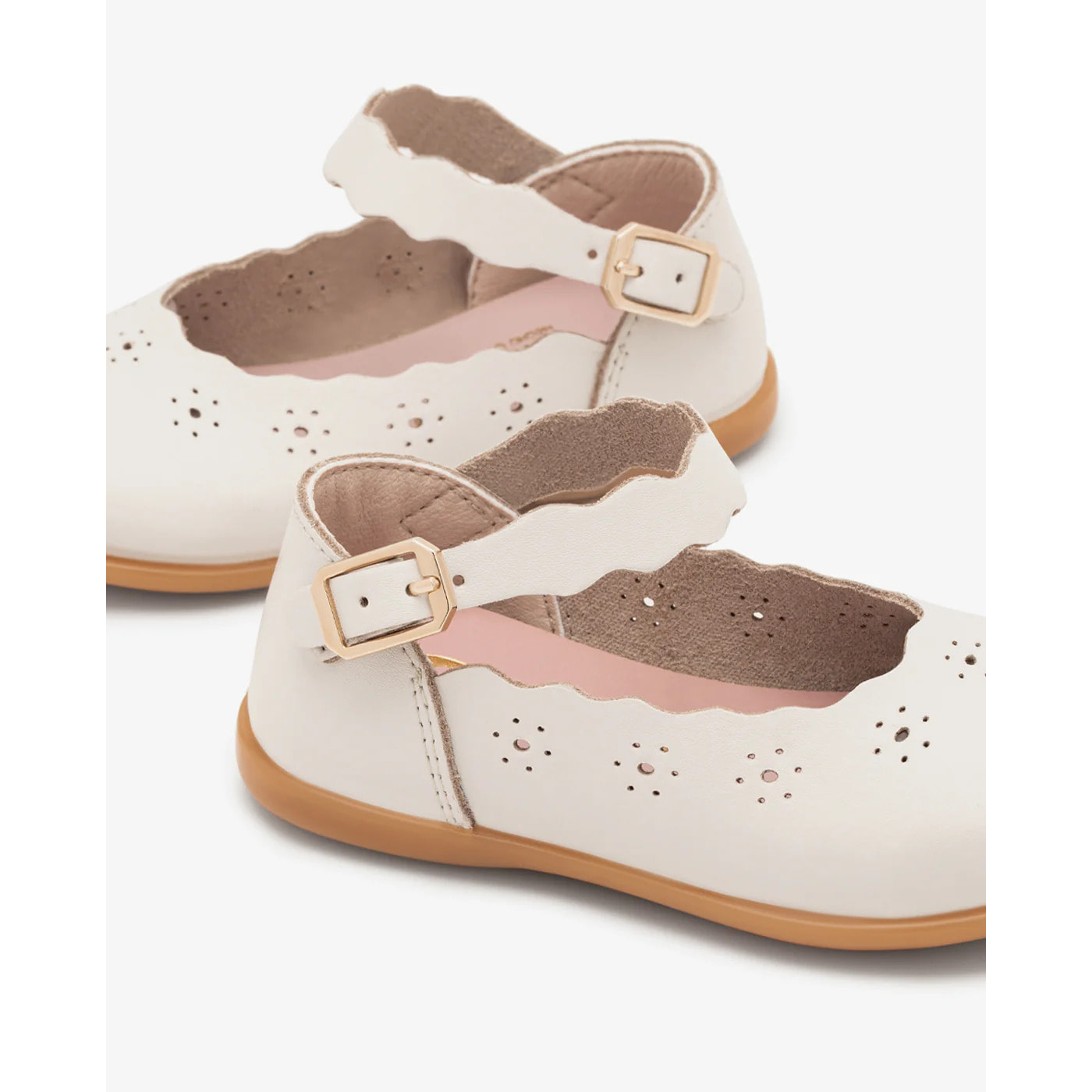 Ballerine con dettagli beige