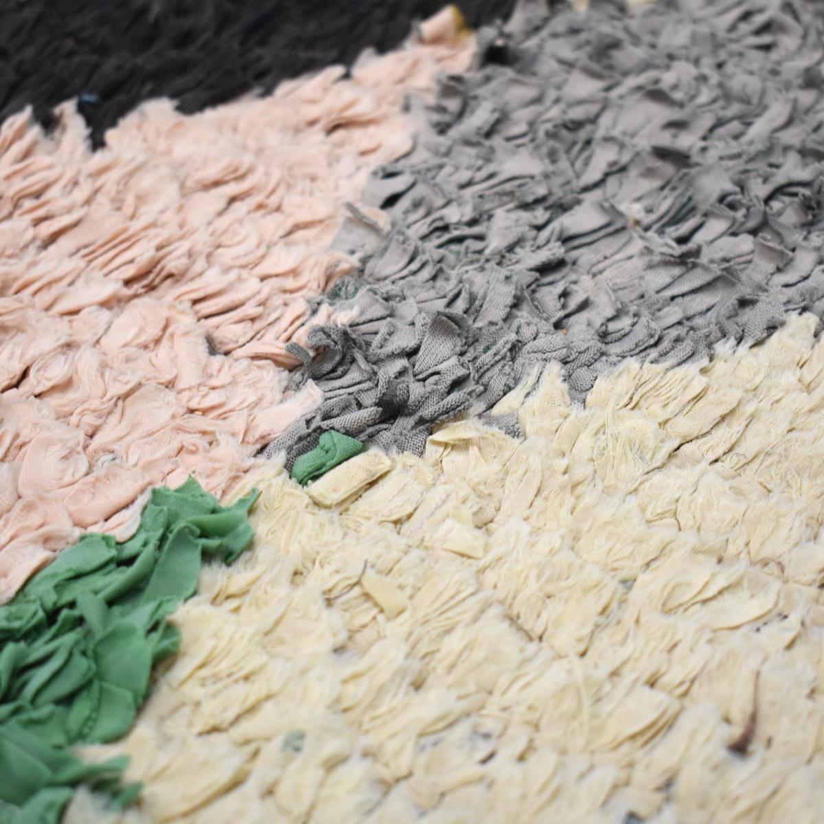 Authentique tapis Berbère Becharouite, entièrement noué main au Maroc