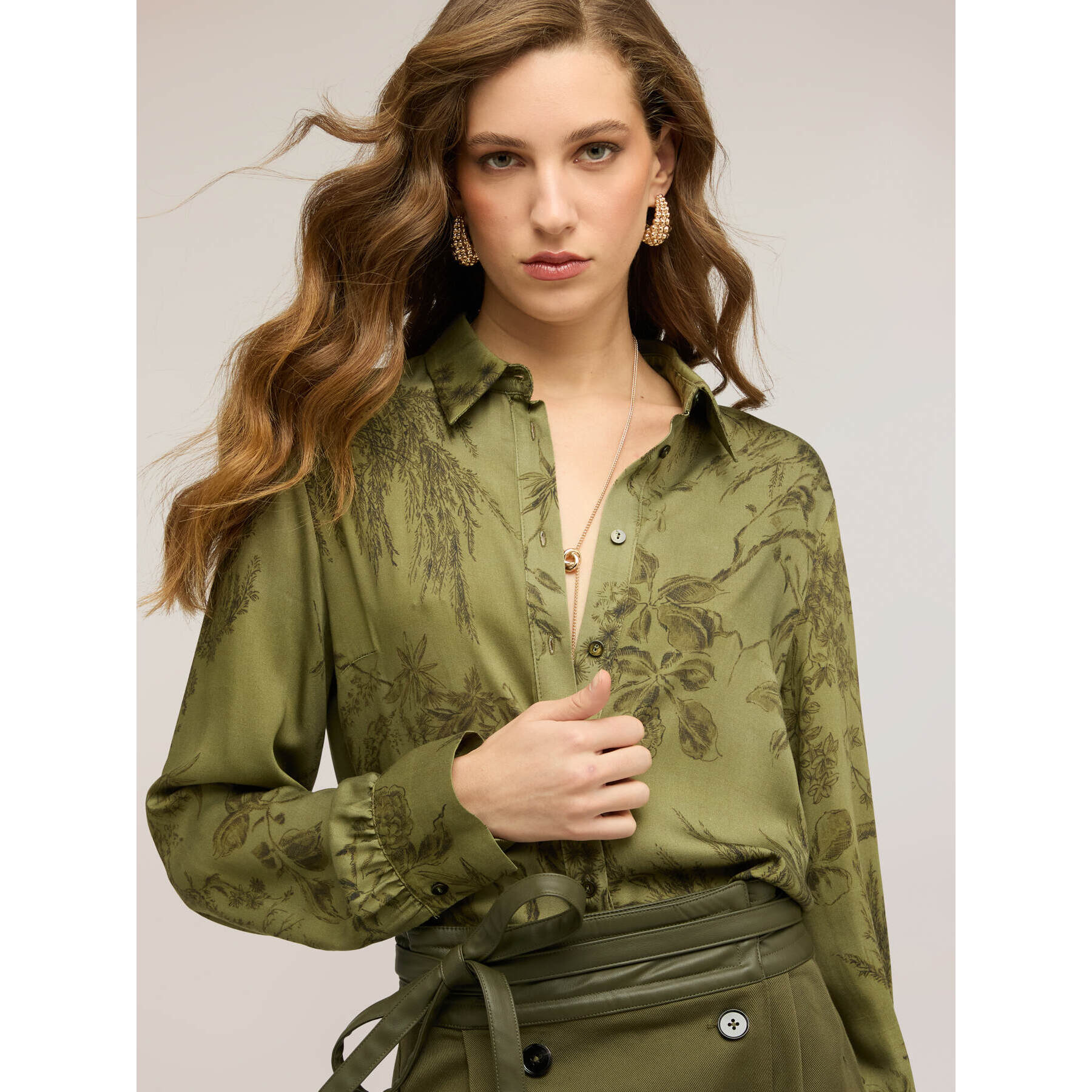 Motivi - Camisa de satén con estampado - Verde militare