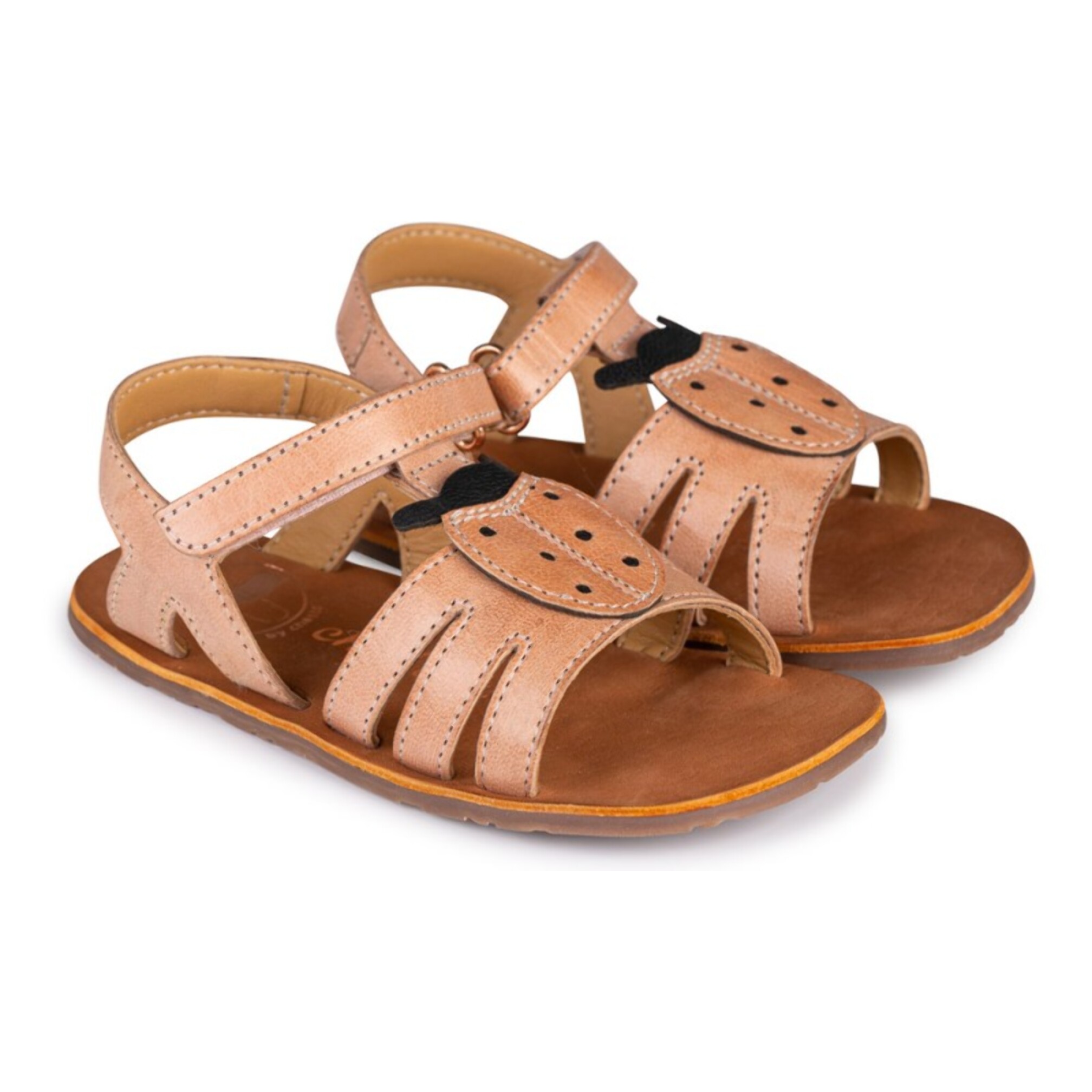 SANDALIA BAREFOOT ROSA - SUAVIDAD Y ENCANTO CON MARIQUITA EN RELIEVE