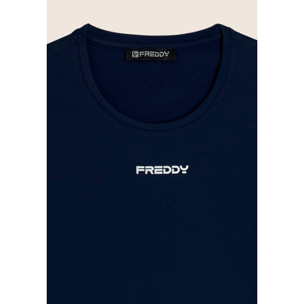 T-shirt slim fit in D.I.W.O.® traspirante con logo