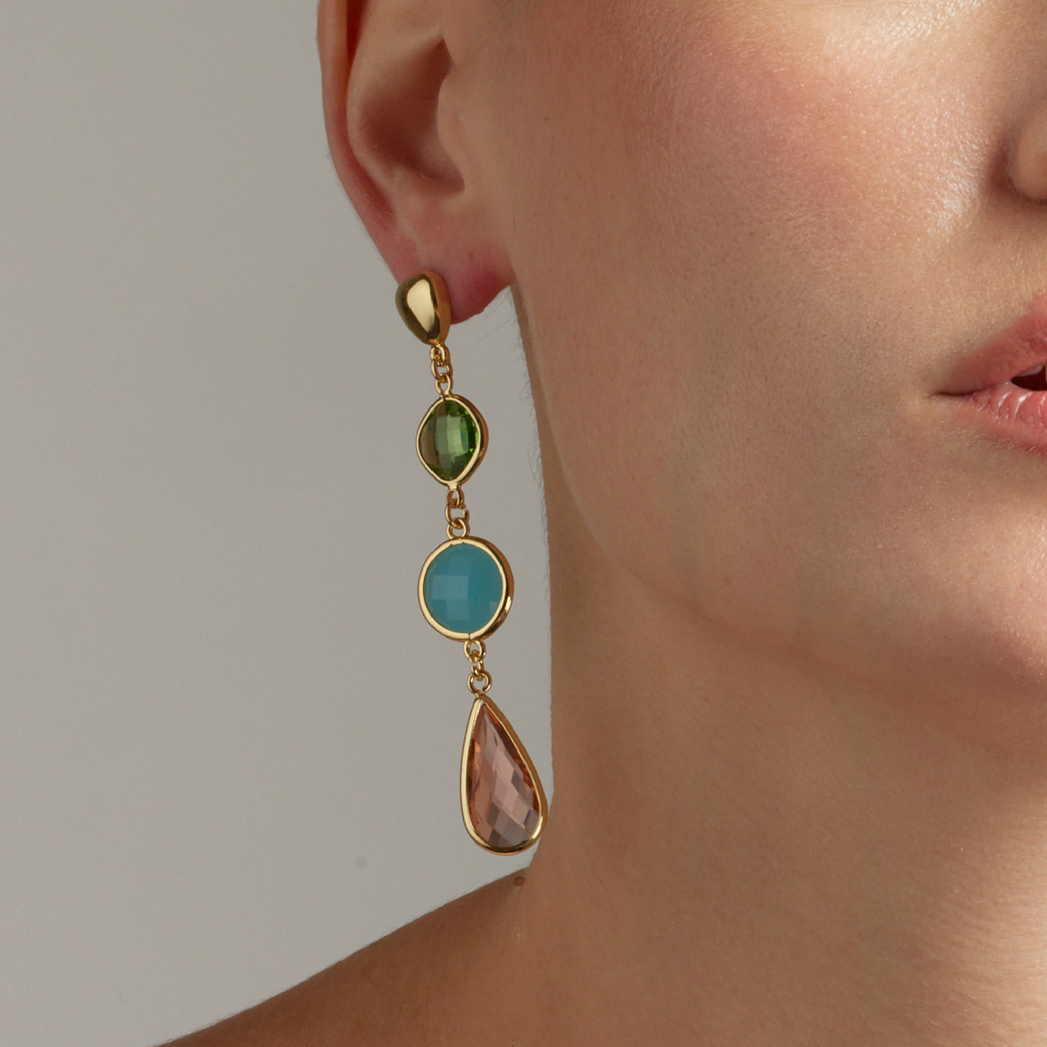 Pendientes acabado en oro amarillo de 18k