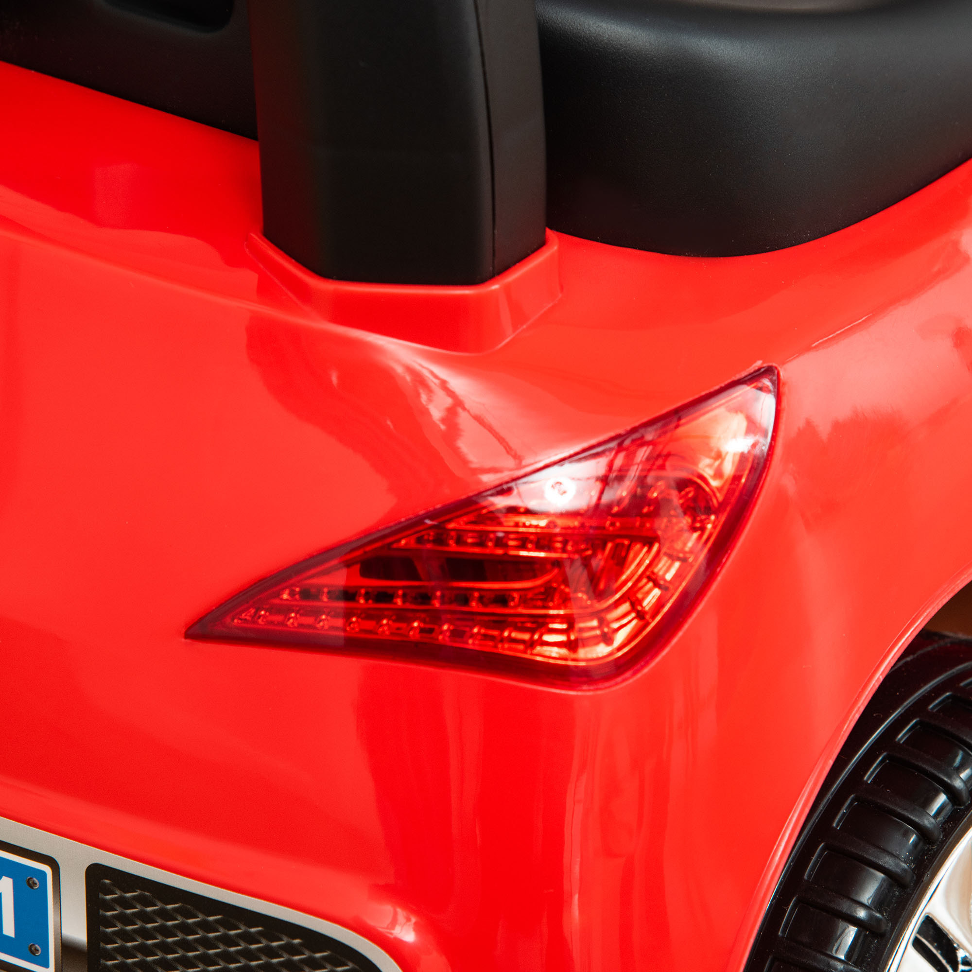 Porteur enfant voiture 18-36 mois assise coffre effets lumineux sonores rouge