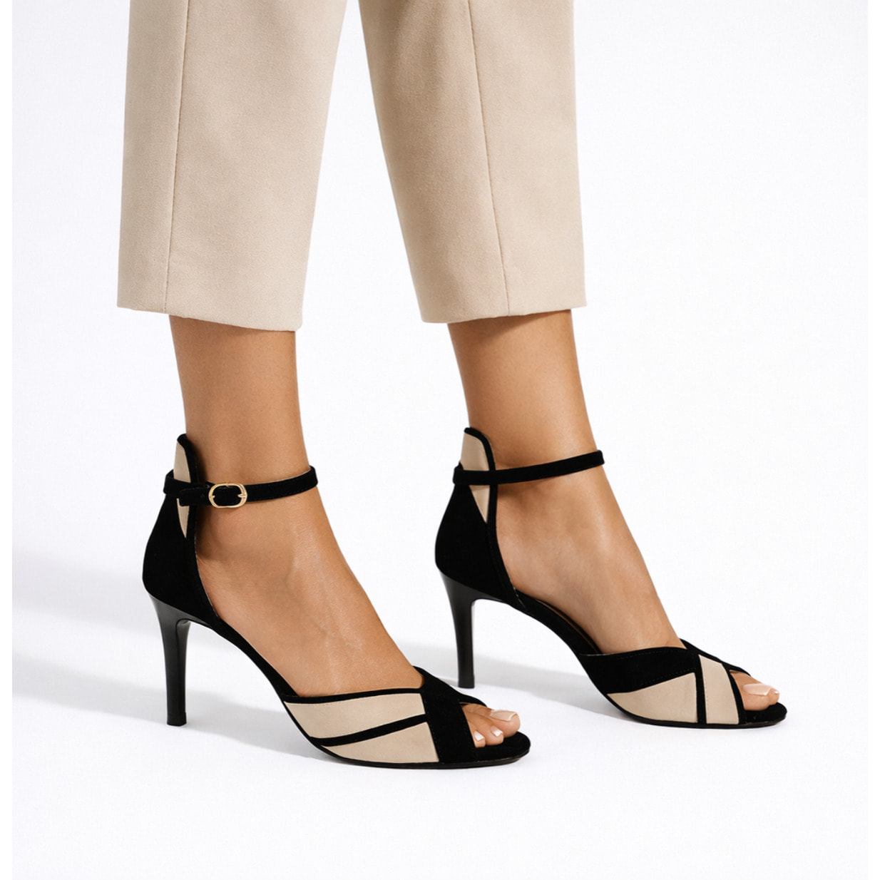 Decolletè con cinturino alla caviglia - tacco 8,5 cm