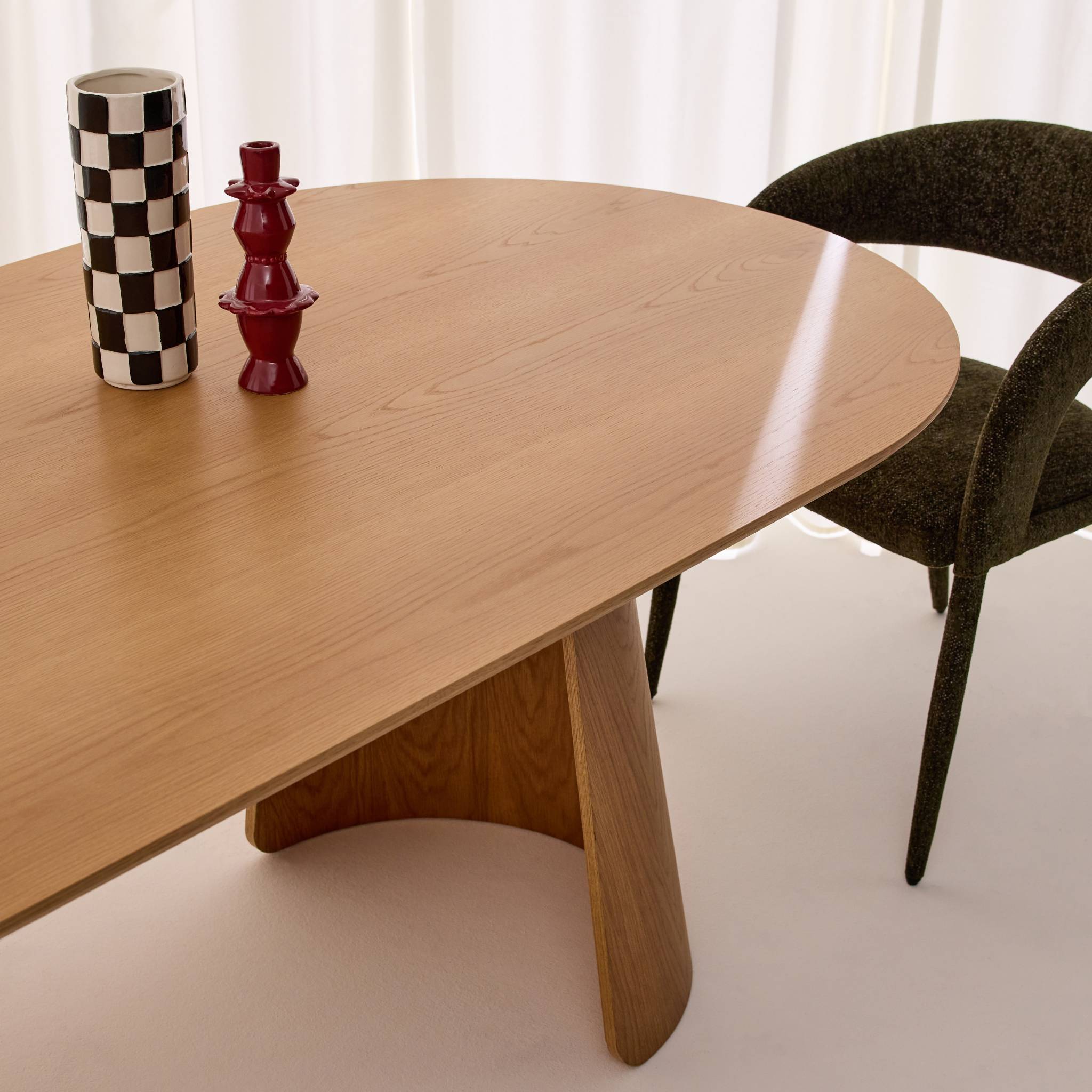 Table à manger oblongue décor bois 8 places MATHILDE