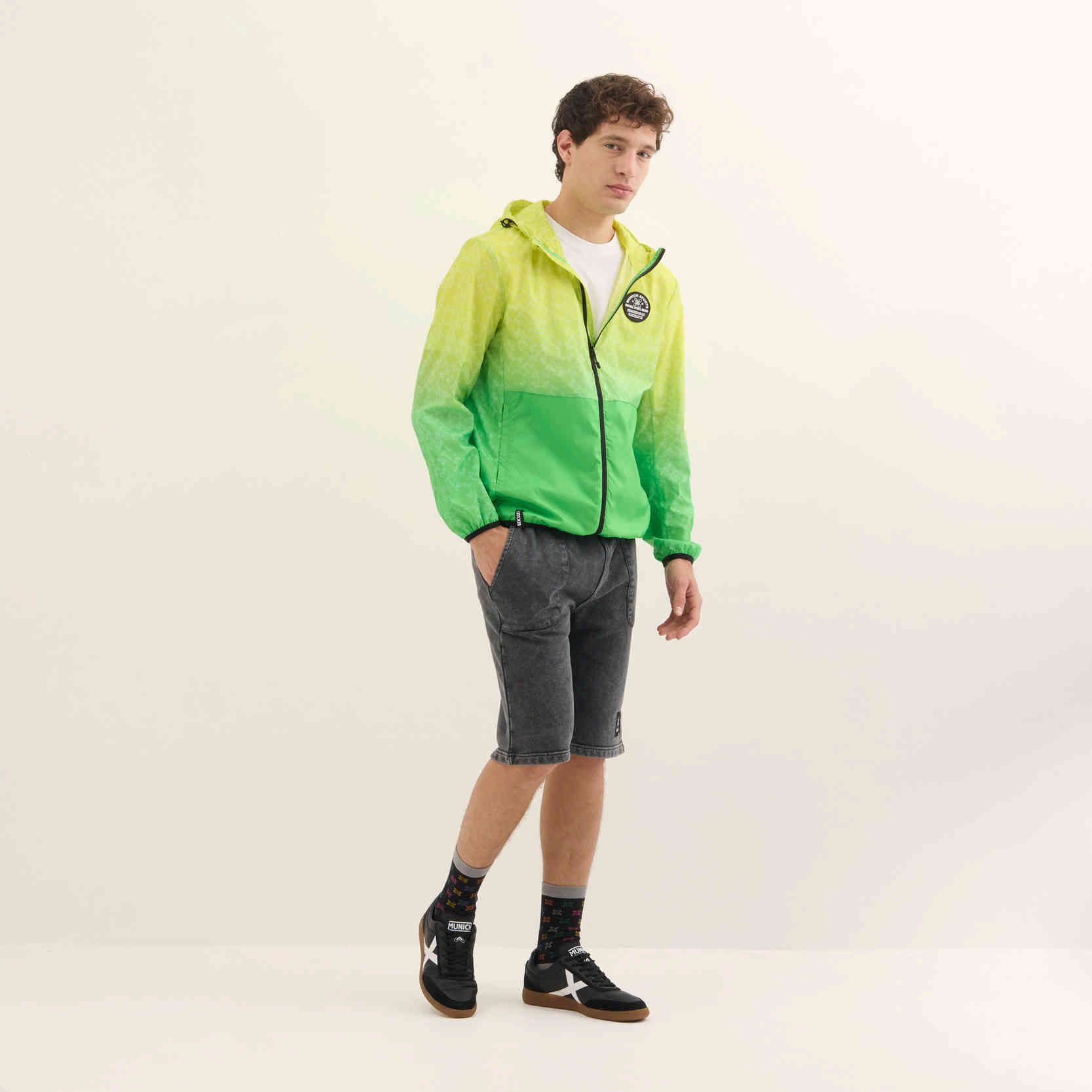 Chaqueta Cortavientos Ultraligera Degradado Lima y Monograma STREETWEAR WINDBRAKER MONOGRAM