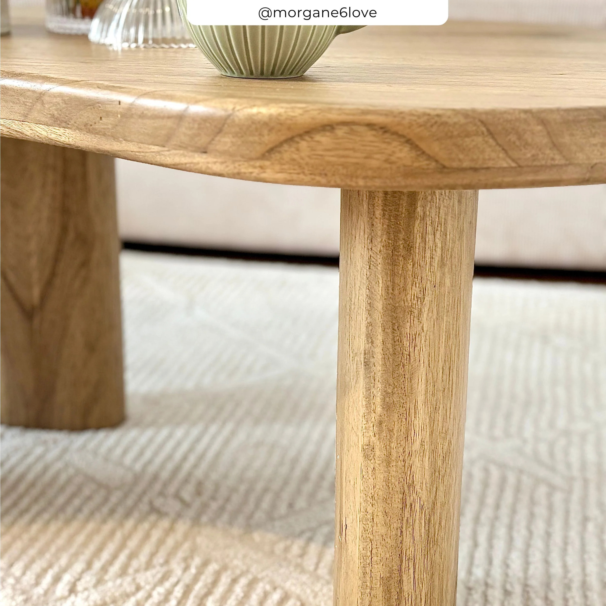 Table basse organique en bois massif de mindi - Brandan