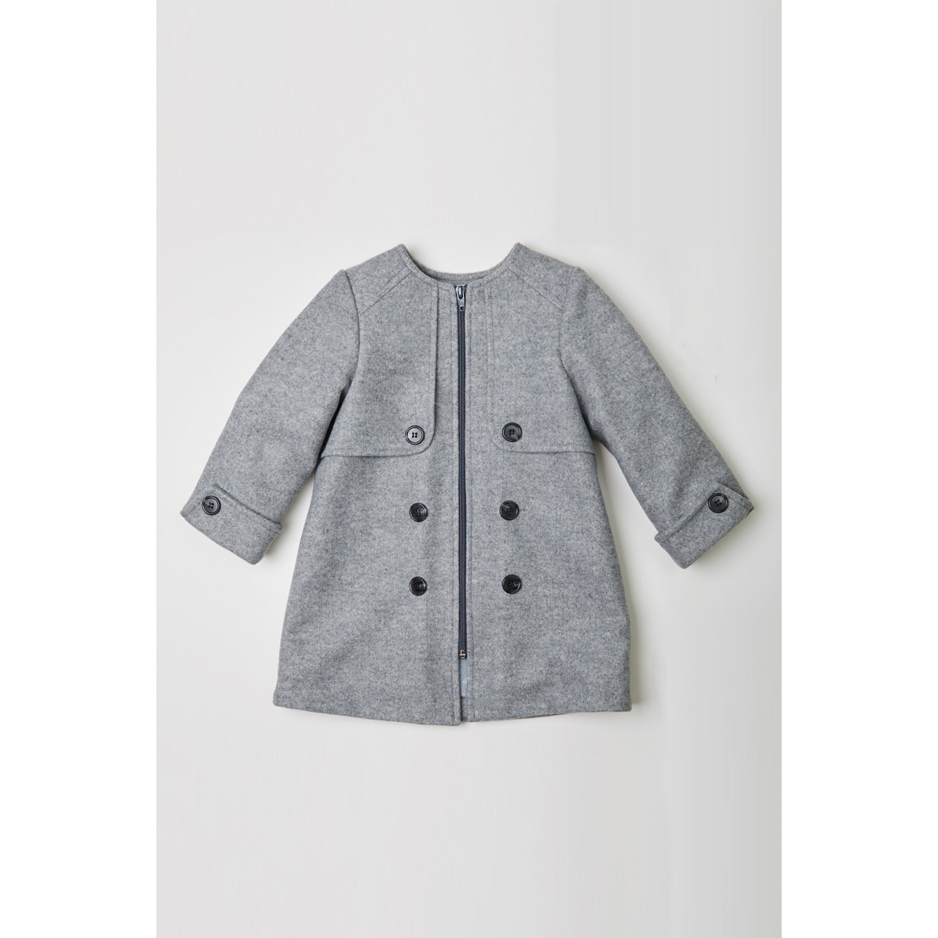 ABRIGO MUFLÓN CON CREMALLERA Y DETALLE DE BOTONES