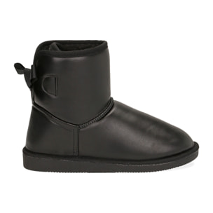Botines invernales en eco-cuero color negro