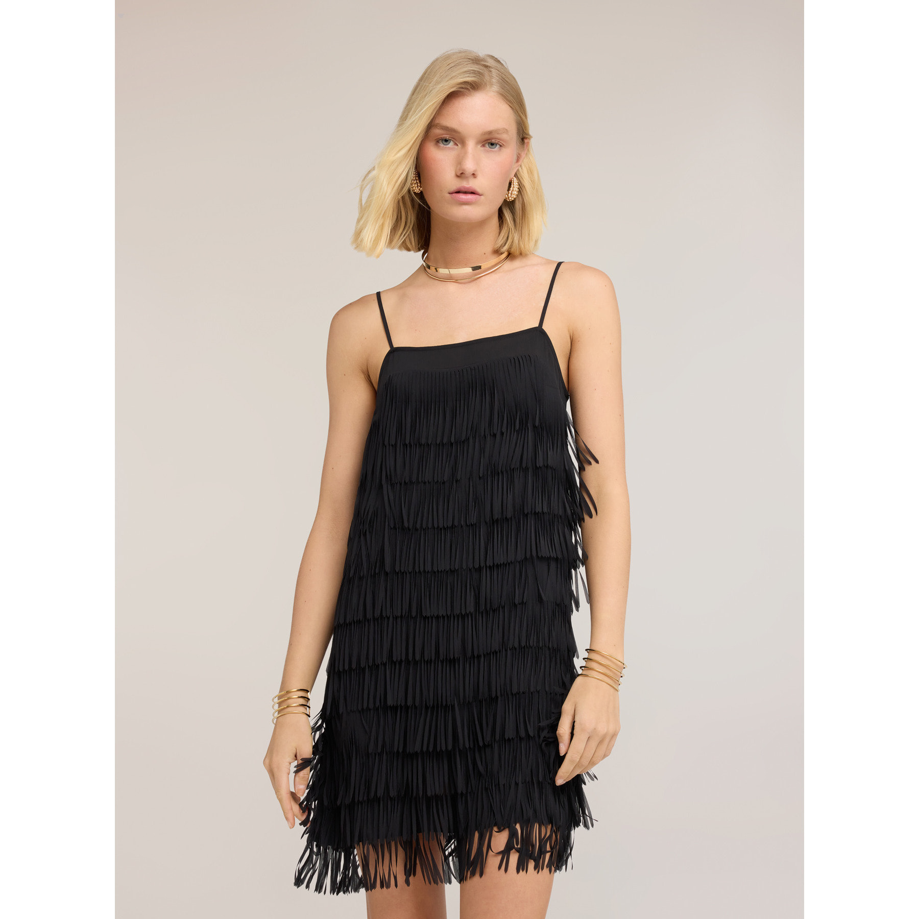 Motivi - Vestido corto en georgette con flecos - Negro